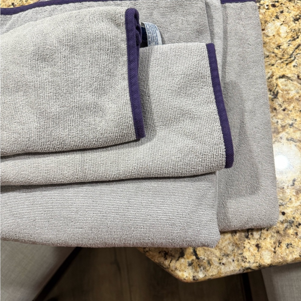 2 Norwex ultra plush Gray Bath Towels and 2 hand towels with Purple Trim